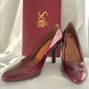 NWT Red patent leather pumps